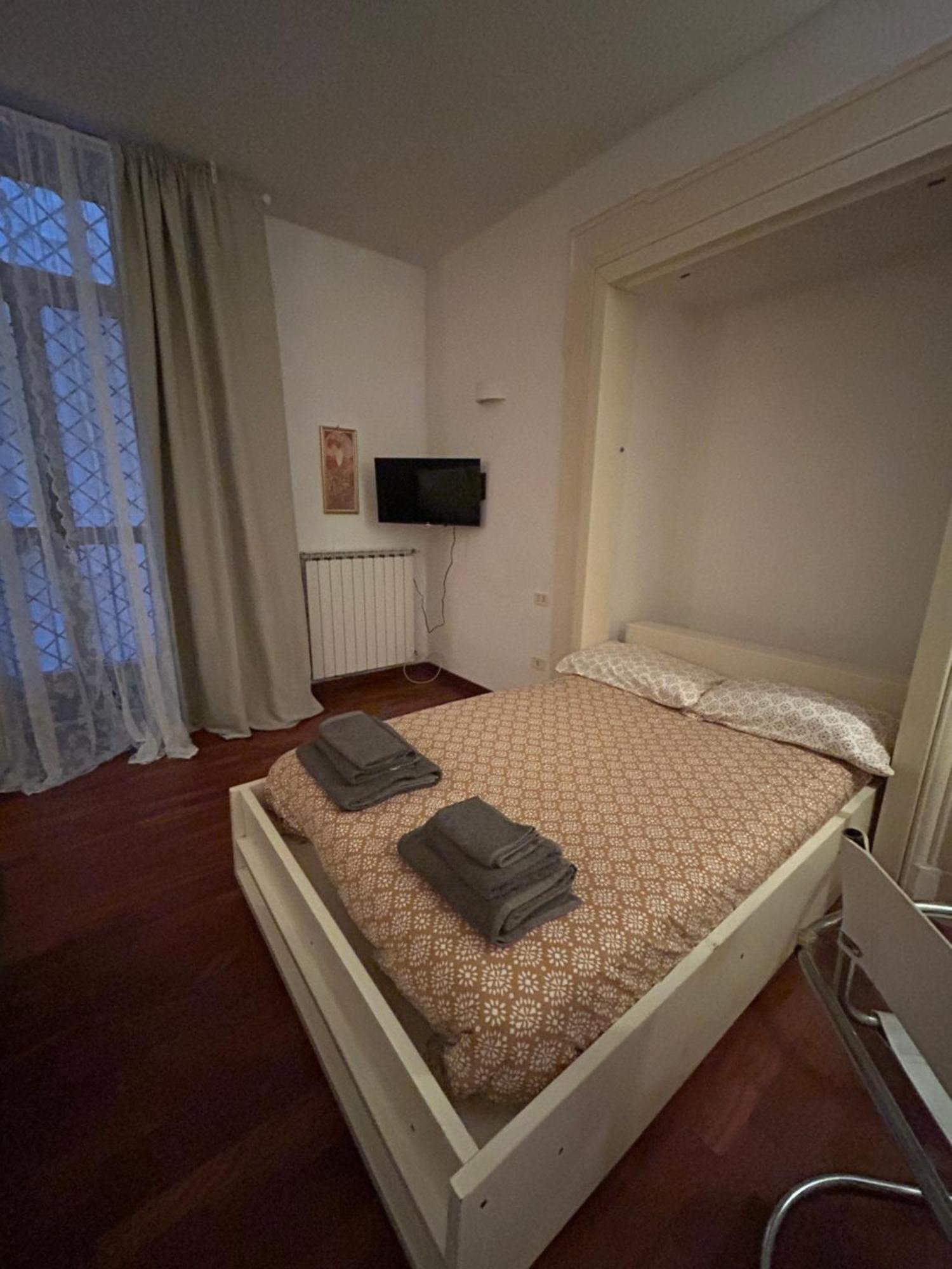Anni Apartment Chiaia Napoli Esterno foto